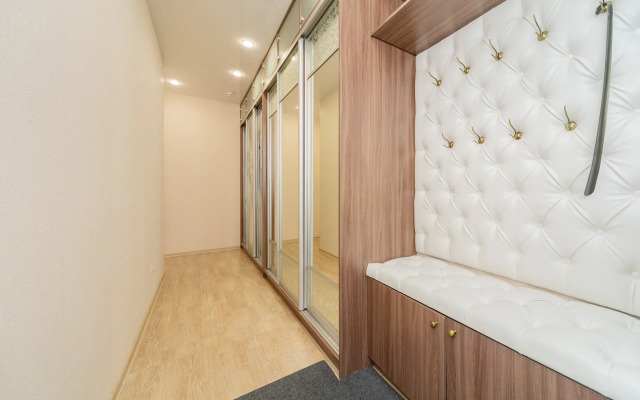 V Industrialnom Rayone Flat