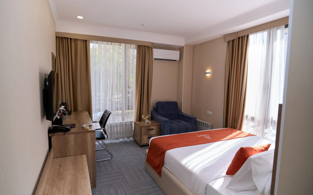 Crown Hotel Bishkek Hotel