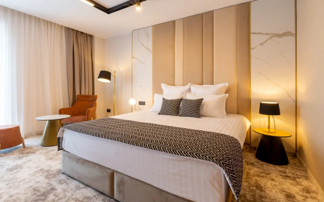 Lupa by Bueno Hotel
