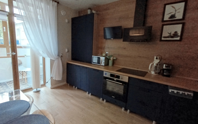 U Morya V Novom Dome Premium-Klassa Roza Vetrov Flat