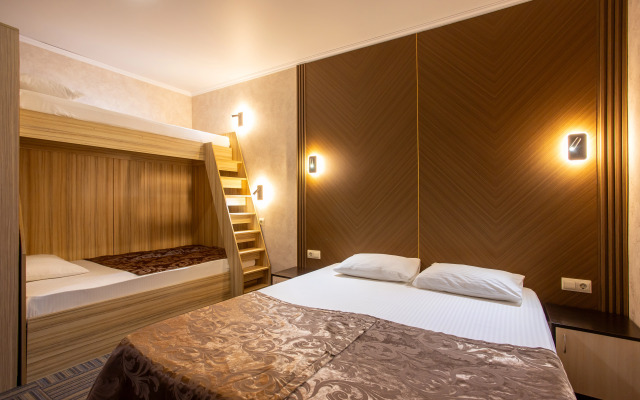 Golden Kids Hotel