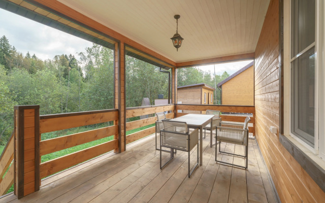 U Reki S Baney Private house