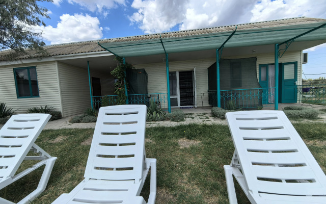 Zhdyom Gostey Guest house