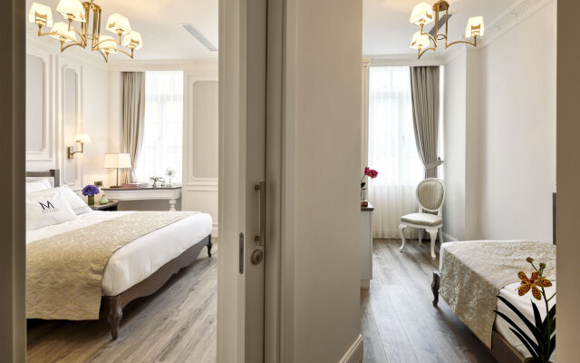 Mirrors Hotel Istanbul Pera