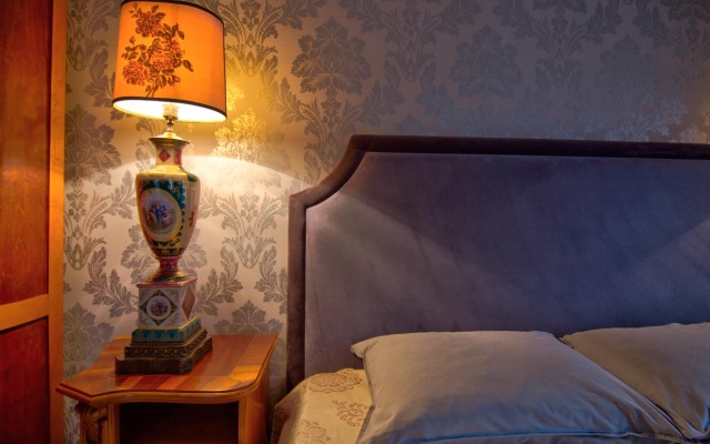 Апартаменты Апарт 24 у Эрмитажа с видом на реку Мойку