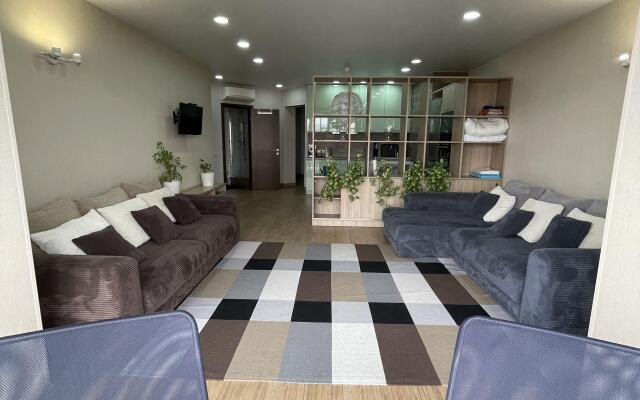 Апартаменты Двухкомнатные в Центре с Панорамным Видом 6 Этаж