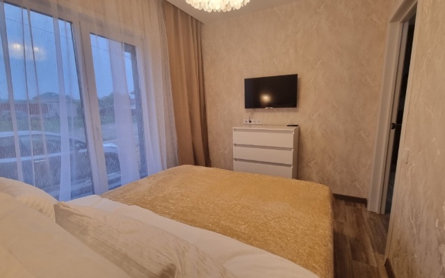 Yezhik Private House