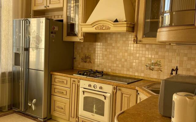 Квартира Рядом с Джума Мечетью