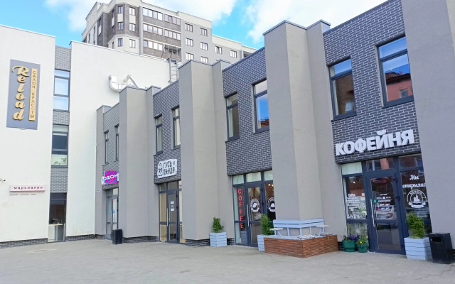 Novye V Dome Biznes Klassa S Okhranoy Apartment
