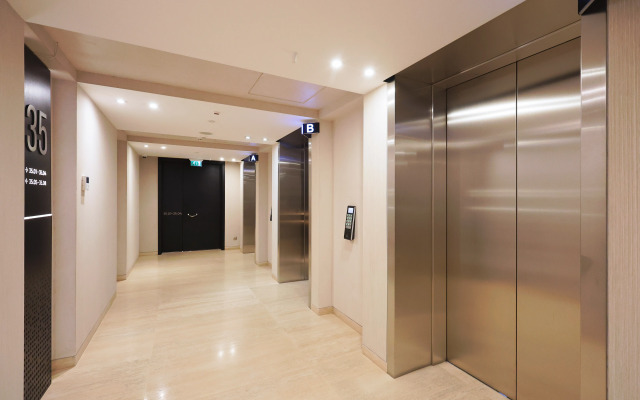 Full House na 35 Etazhe v Bashne OKO Towers Moskva Siti Apartments