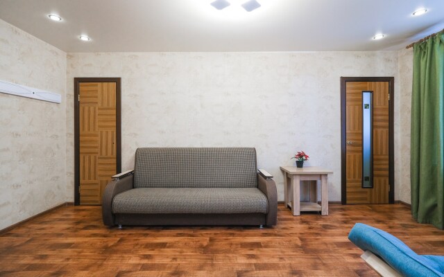 Апартаменты Квартирка Нск На Ул Блюхера 14