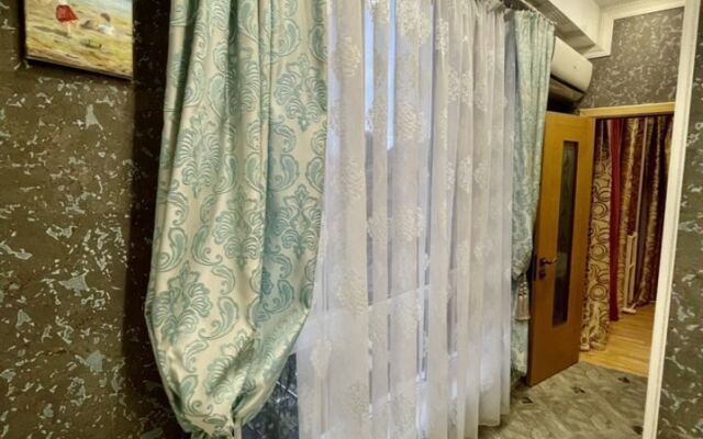 Na Ulitse Krymskaya 77 Flat