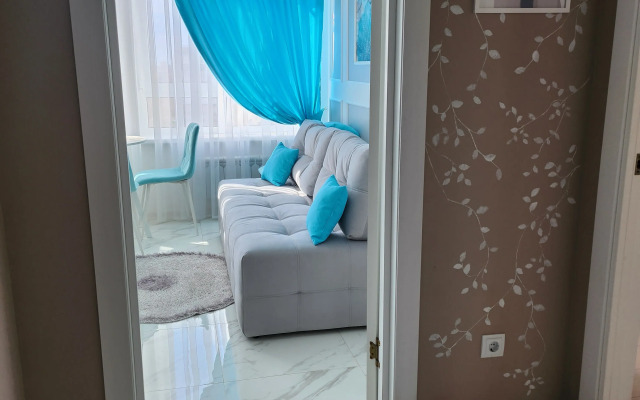 S Vidom na Zakat Rodionova, 19 Flat