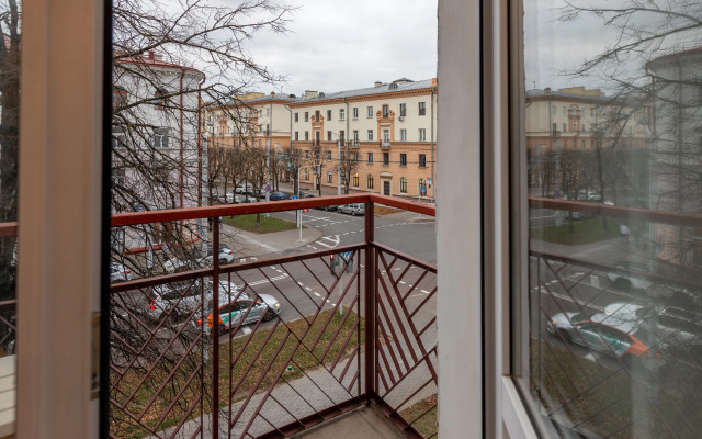 Chetyrekhmestnye V Tsentre Minska Apartments