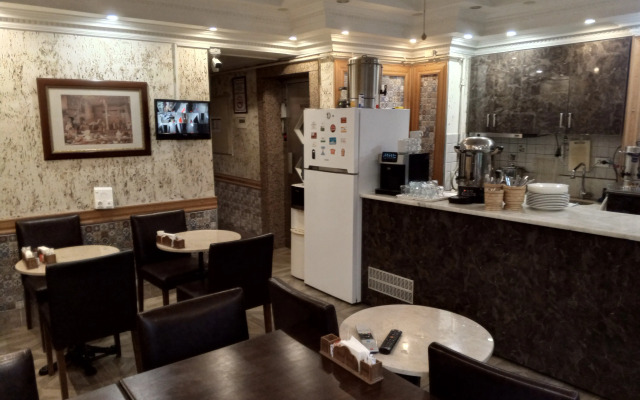 Kosk Hotel