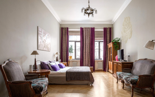 Апартаменты с видом на канал Грибоедова у Невского проспекта