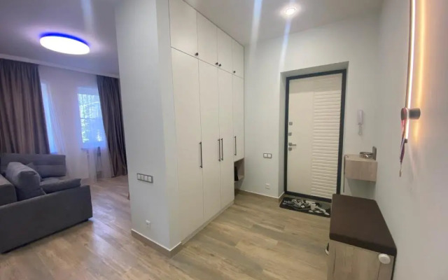 S Vidom Na Ploschad Flat