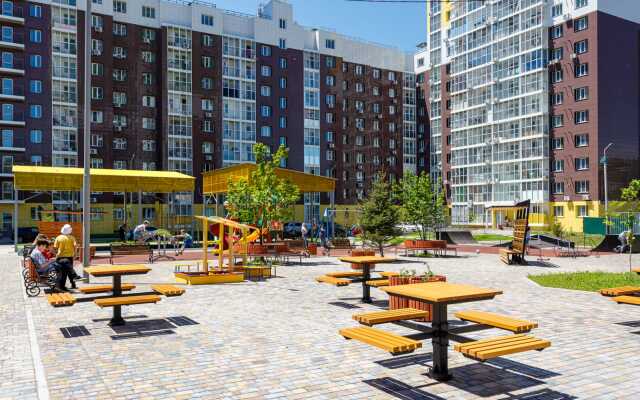 Квартира Прекрасная с Лаундж Зоной в Районе Броско Молл