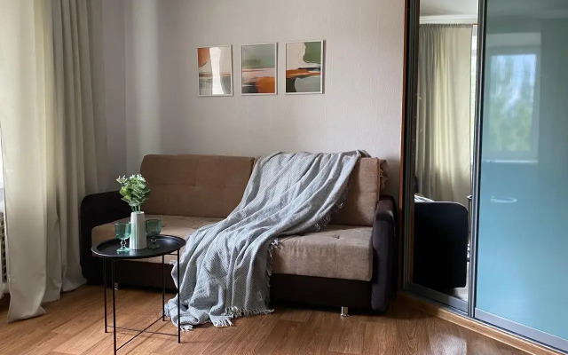 Апартаменты Уютные двухкомнатные на Квартале