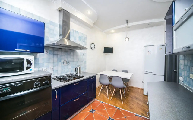 3-bedroom on Karl Marx 25 Center Apartments