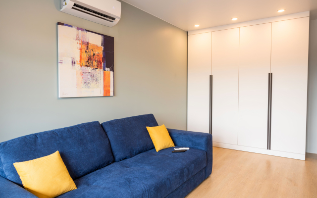 2-room with a balcony overlooking the Opera House flat