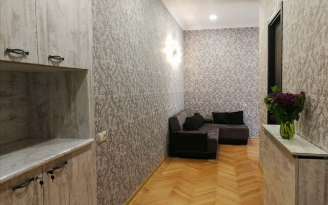Baba House Hostel