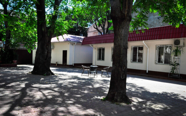 Old Courtyard Hostel