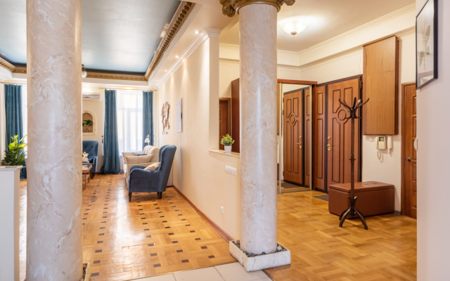 GM in the Historical Center of the Capital Apartments