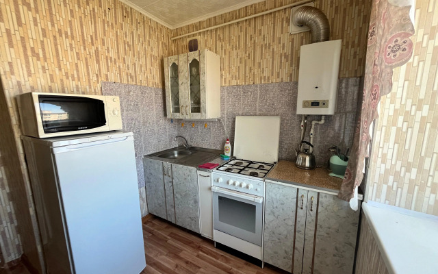 Dvuhkmnatnaya  Ryadom S Tts Bereg Flat