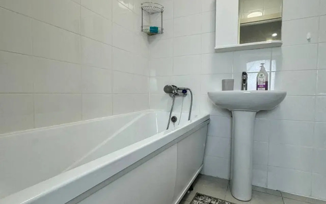 Tut Khorosho Na Kosmonavtov 9b 2 Flat