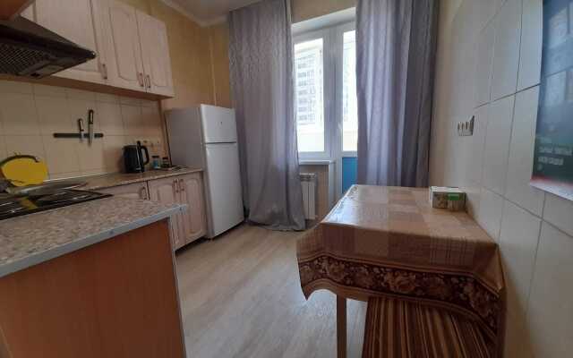 Uyutnaya 1-kom kvartira s balkonom v novom Zhk  Flat