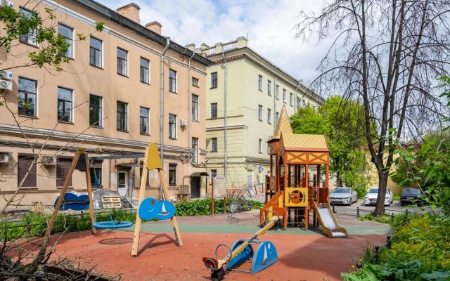 Апартаменты Лофт с Видом на Неву 1