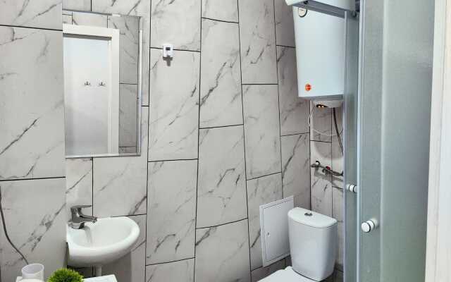 Апартаменты Возле Ж/Д Вокзала на Пархоменко 2 (431)