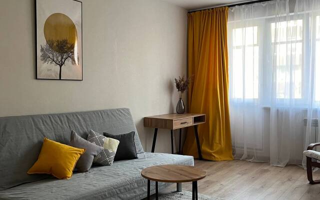 Uyutnaya 2kh Komnatnaya Ryadom S Tsentrom Goroda Flat