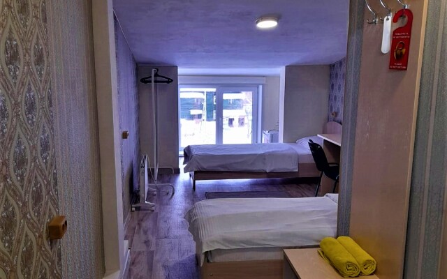 Хостел на Новособорной