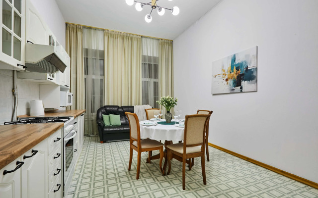 Flatstay S Erkerom I Vysokimi Potolkami Apartments