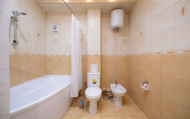 Apartamentyi Pyat' Zvezd Na Ploschadi Revolyutsii