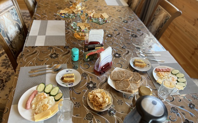 Ailuu Yurt Camp And Guest House Camping