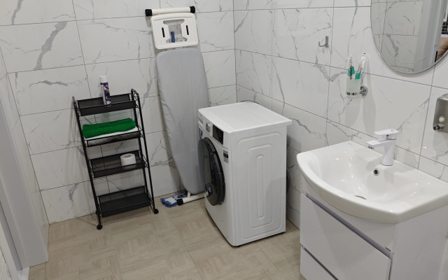 Na Krasnoy Armii 136/2 Apartments
