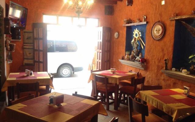 Отель Mesón de Santa Ana by Rotamundos