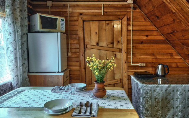 Гостевой дом Летний домик из кедра с баней