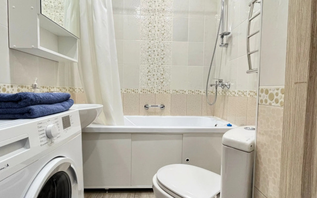 Studiya ryadom s Aeroportom na Piskunova Flat