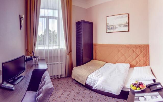 Gayd Park Hotel