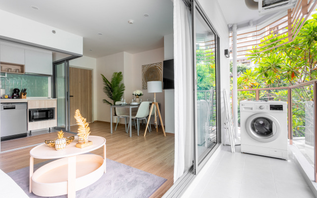 Phyll Phuket by NLA Apartment