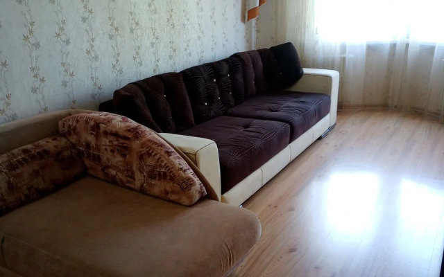 Квартира трехкомнатная возле западного рынка