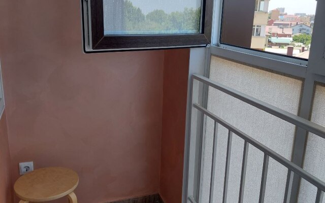 V Turgenevskom Kvartale Flat