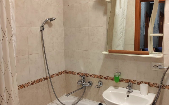 Апартаменты Милый дом на Лазурной 30