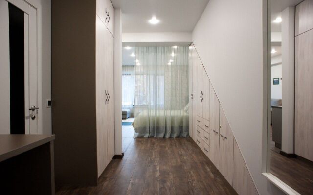 Green Day Apartments