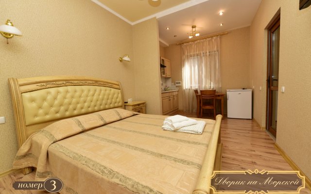 Dvorik Na Morskoj Furnished rooms