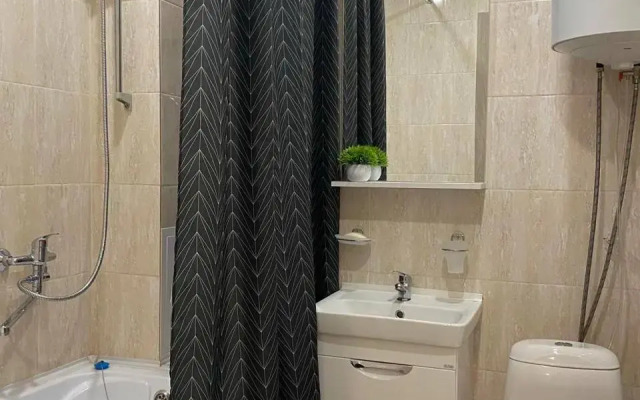 Uyutnaya Studiya Na 20 Etazhe Zhk Mirny Flat